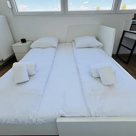 דירה Air-conditioned - 3 Bedrooms *