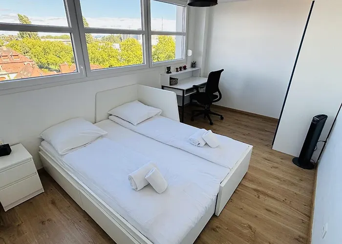 3 Bedroom - Amazing View *